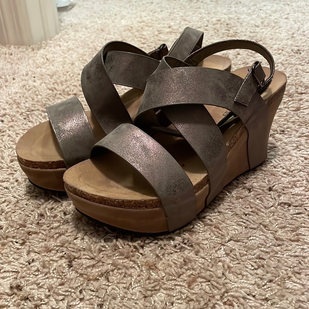 grey sandal wedges